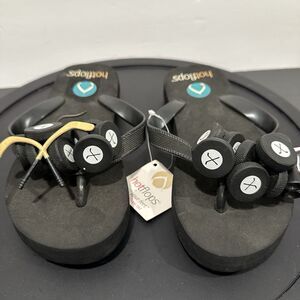 Hotflops Sportflops Hockey Flip Flop Small 6 7 Sandals Pucks NWT NEW